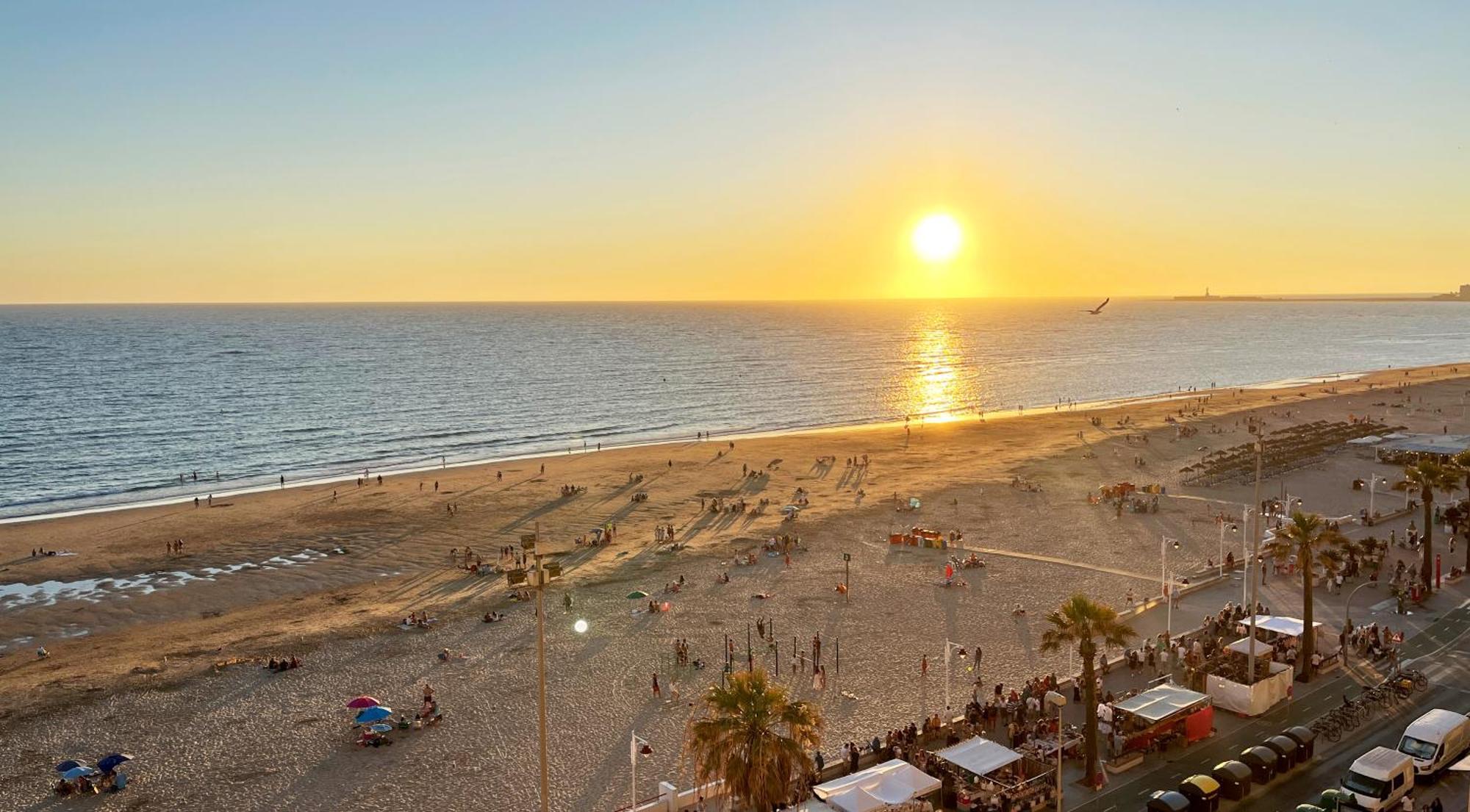 Sunset Victoria Beach Cádiz Exterior foto